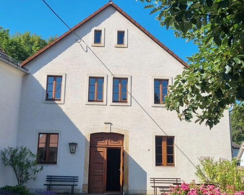 Kirche Cossebaude Eingang