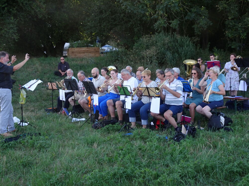 Cossebauder Posaunenchor beim Elbgottesdienst 2025